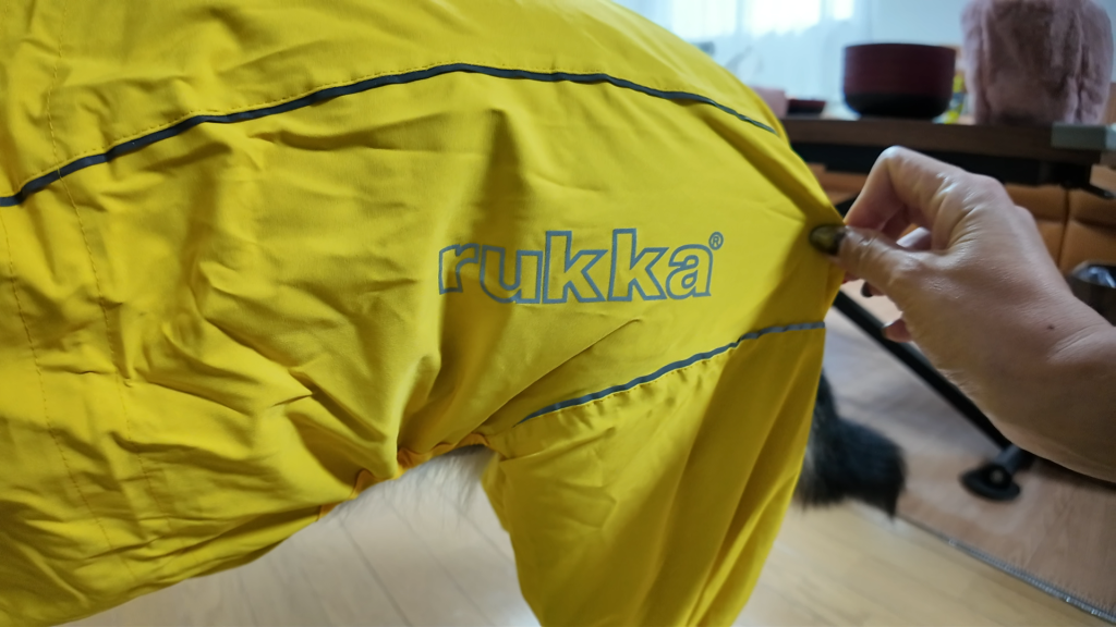 rukka PETS 防水イエローレインコート L rukka pets STREAM RAINCOAT イエロー サイズ LL - メルカリ